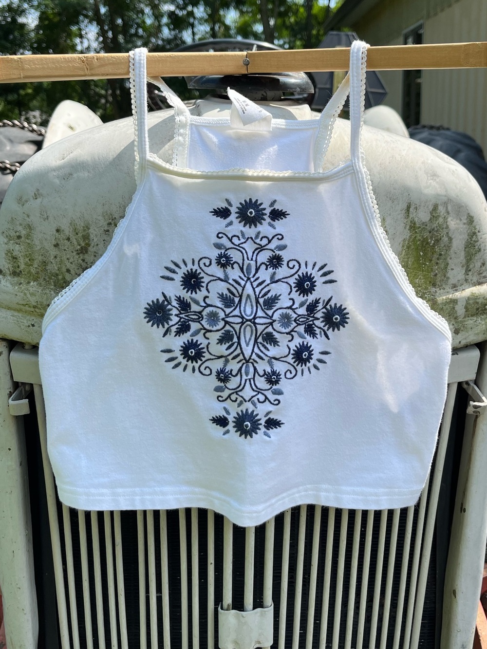 2016 Tokyo Darling White Embroidered Crop Tank Top Size M Summer Girly Boho - Picture 10 of 11